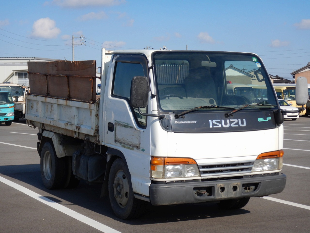 ISUZU Elf Truck