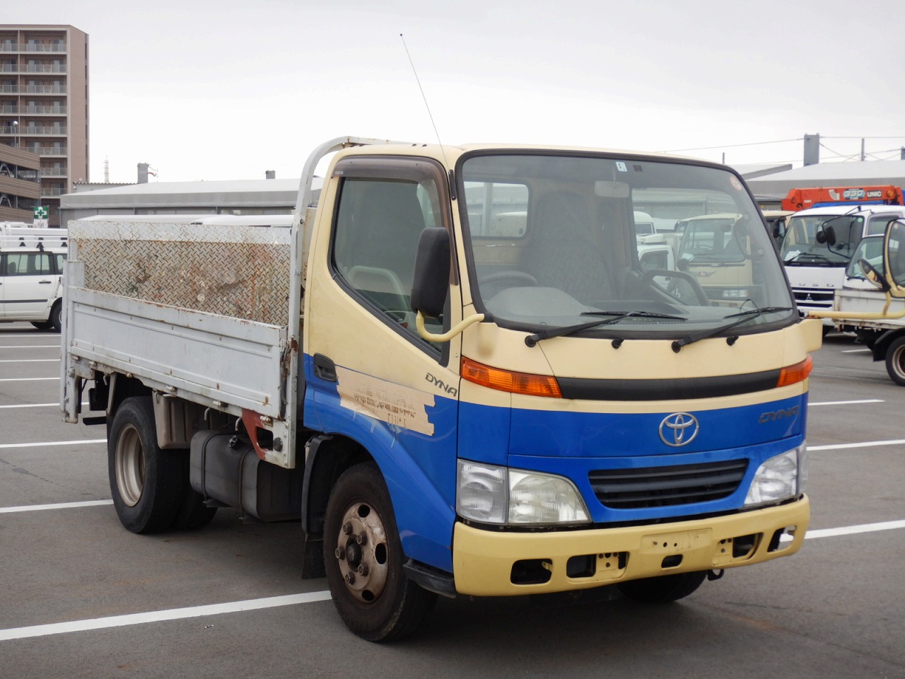 2001 Toyota Dyna Truck KK-XZU307 2WD - Car Price $4,749