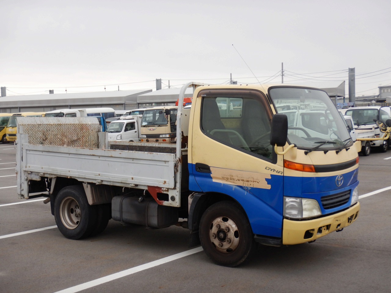 2001 Toyota Dyna Truck KK-XZU307 2WD - Car Price $4,749