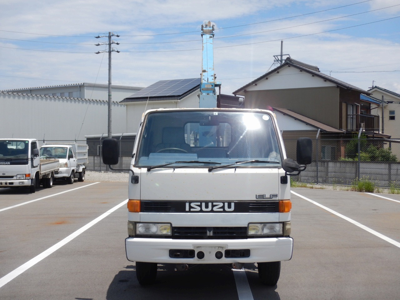 ISUZU Elf Truck
