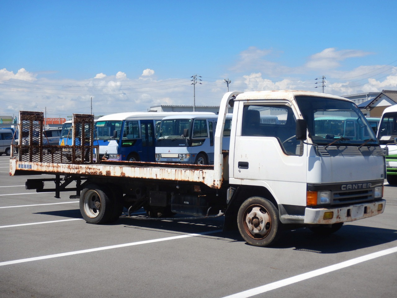 MITSUBISHI Canter