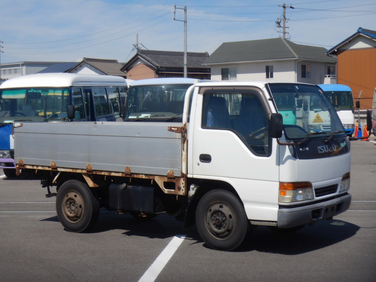 ISUZU Elf Truck