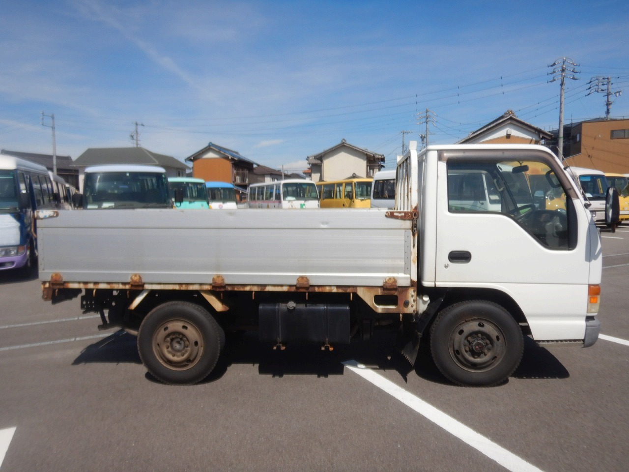 ISUZU Elf Truck