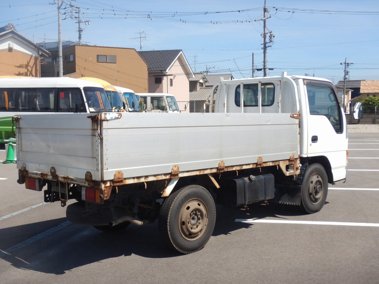 ISUZU Elf Truck