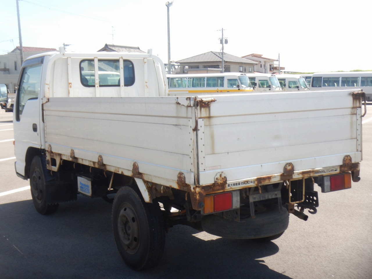 ISUZU Elf Truck