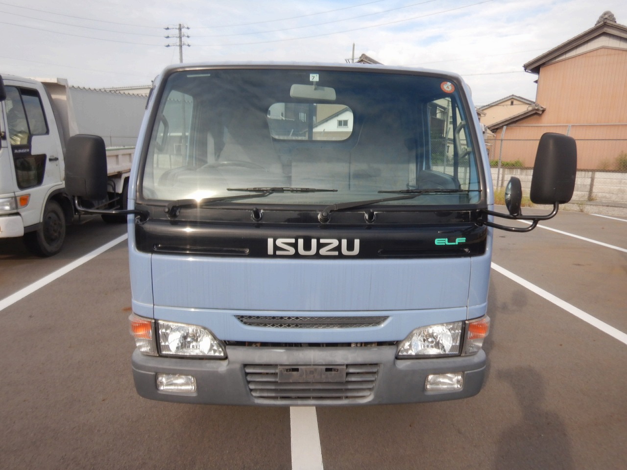 ISUZU Elf Truck