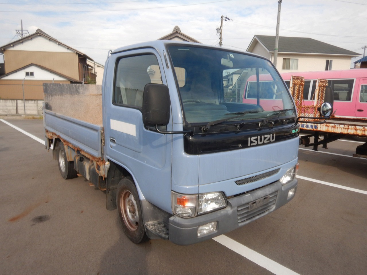 ISUZU Elf Truck