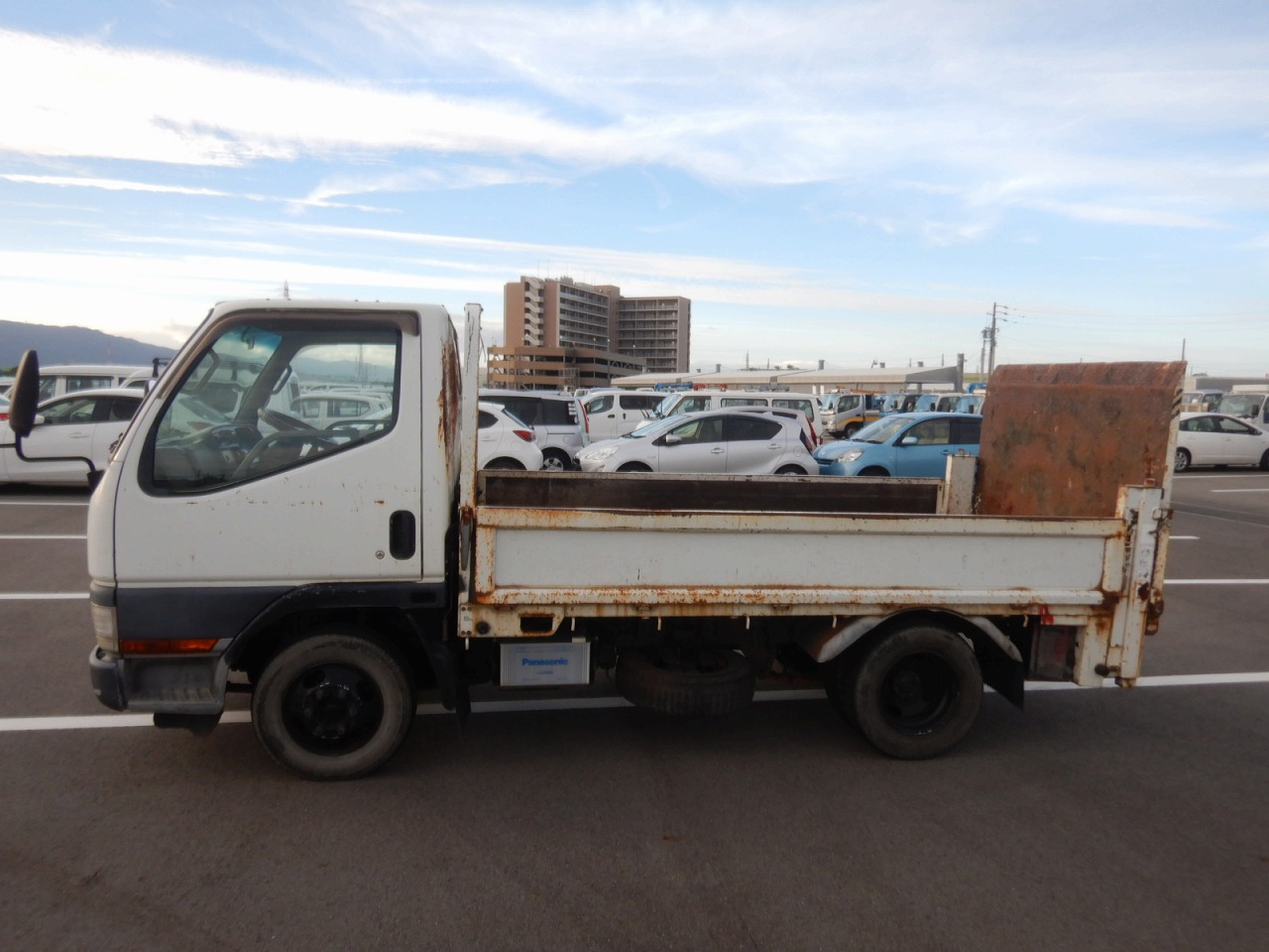 MITSUBISHI Canter Guts