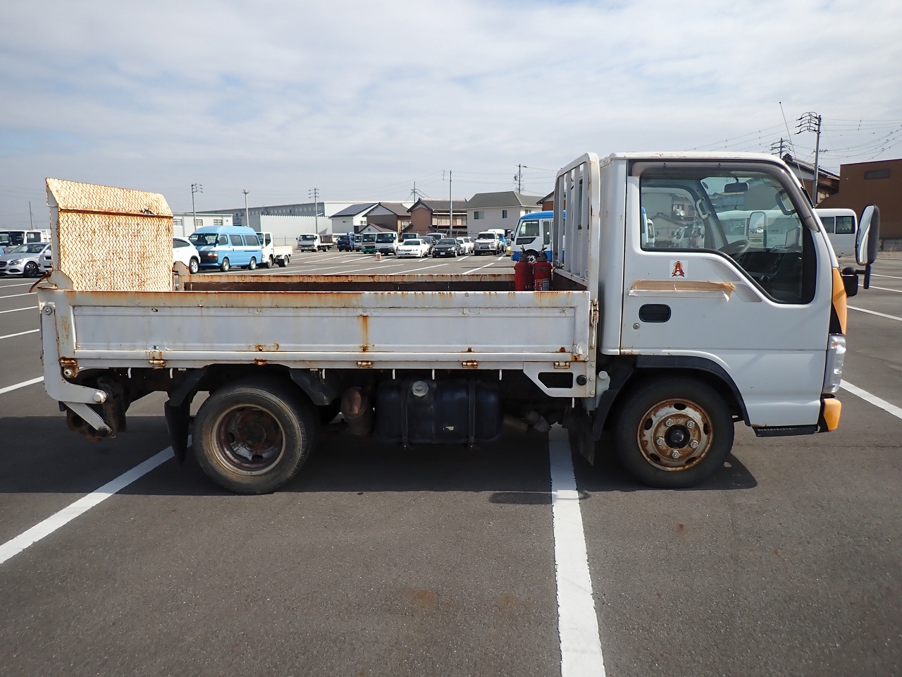 ISUZU Elf Truck