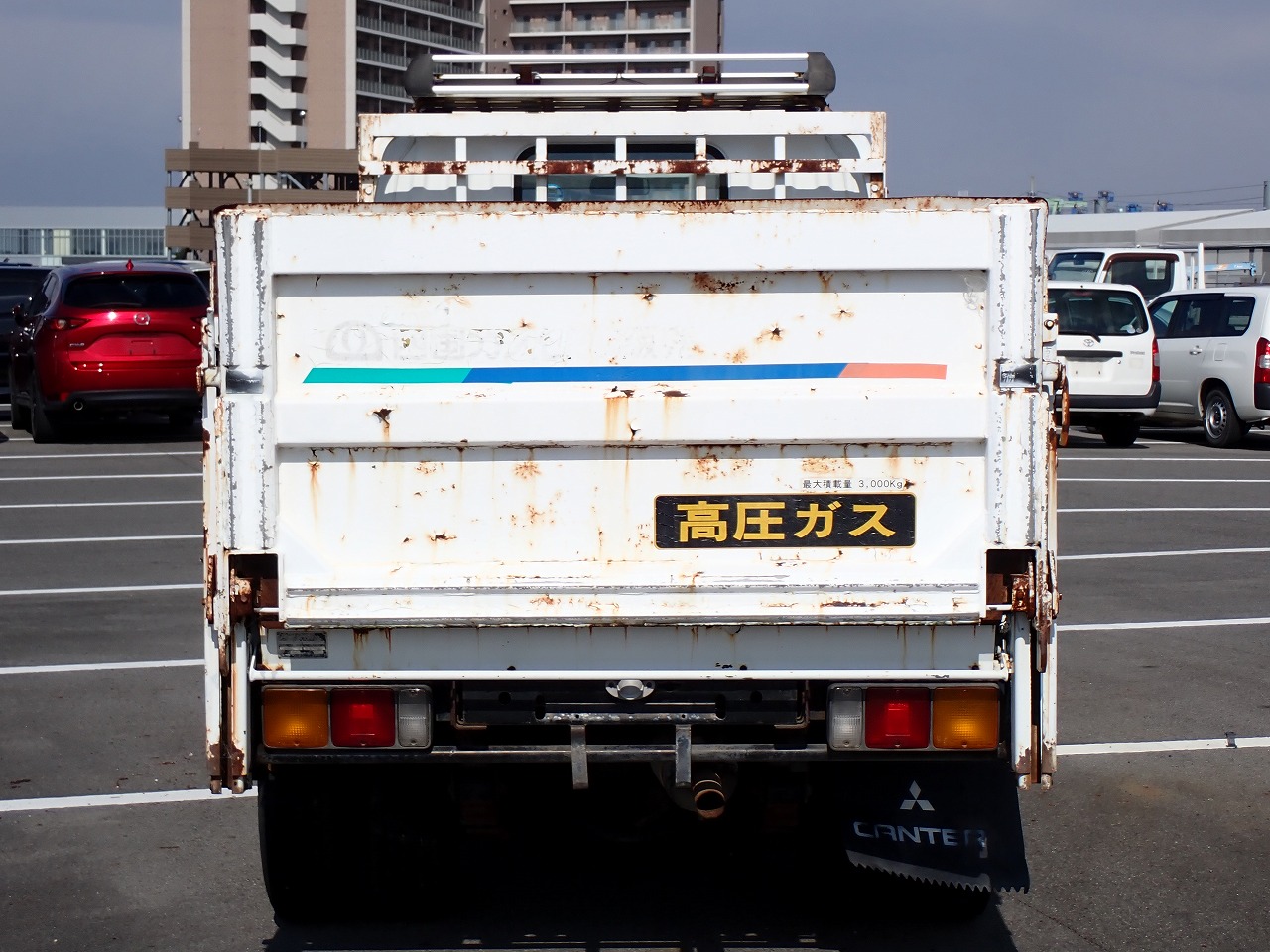 MITSUBISHI Canter