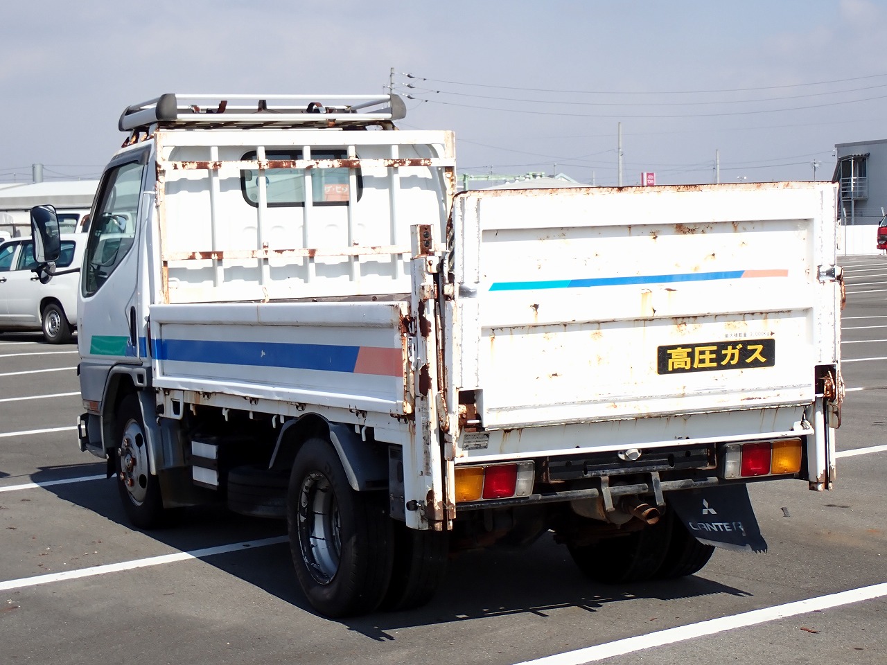 MITSUBISHI Canter