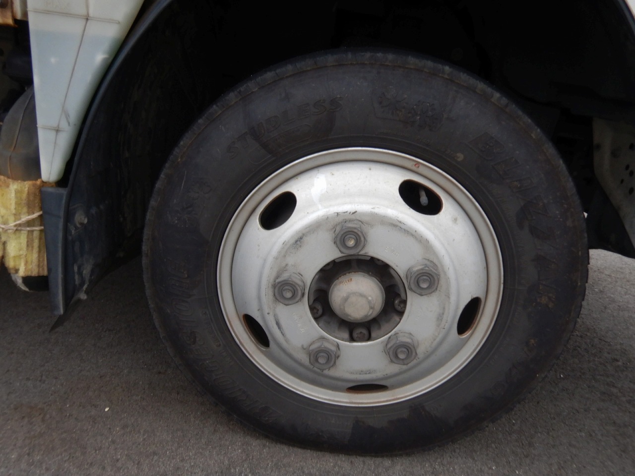 ISUZU Elf Truck
