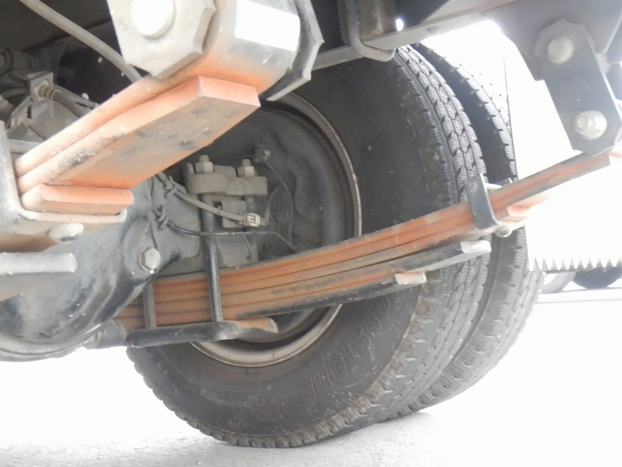 ISUZU Elf Truck