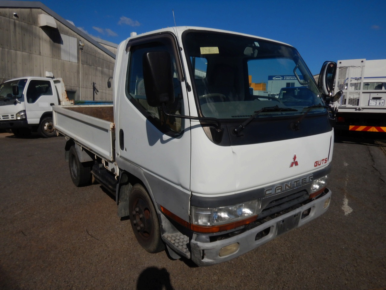 MITSUBISHI Canter Guts