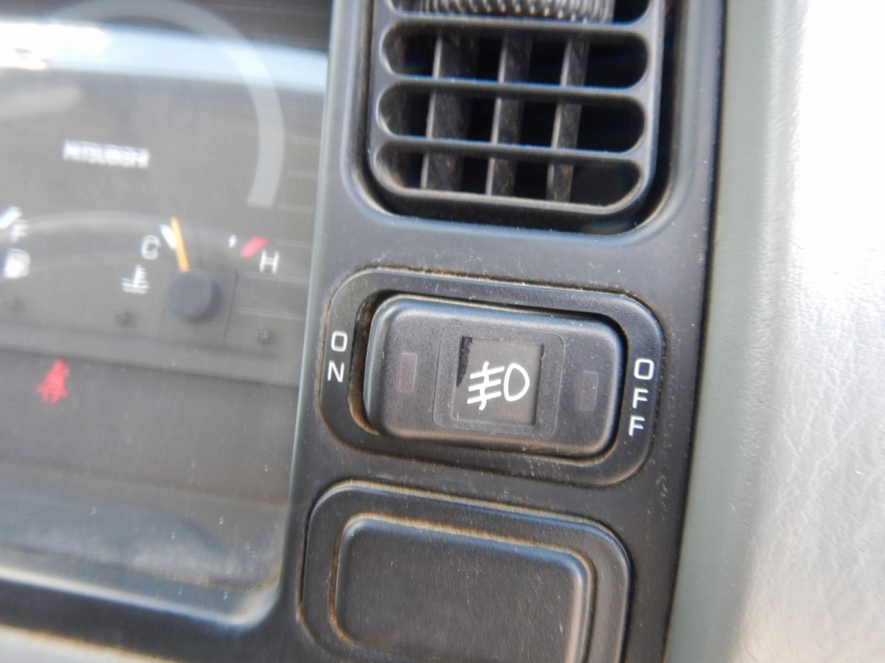 MITSUBISHI Canter Guts