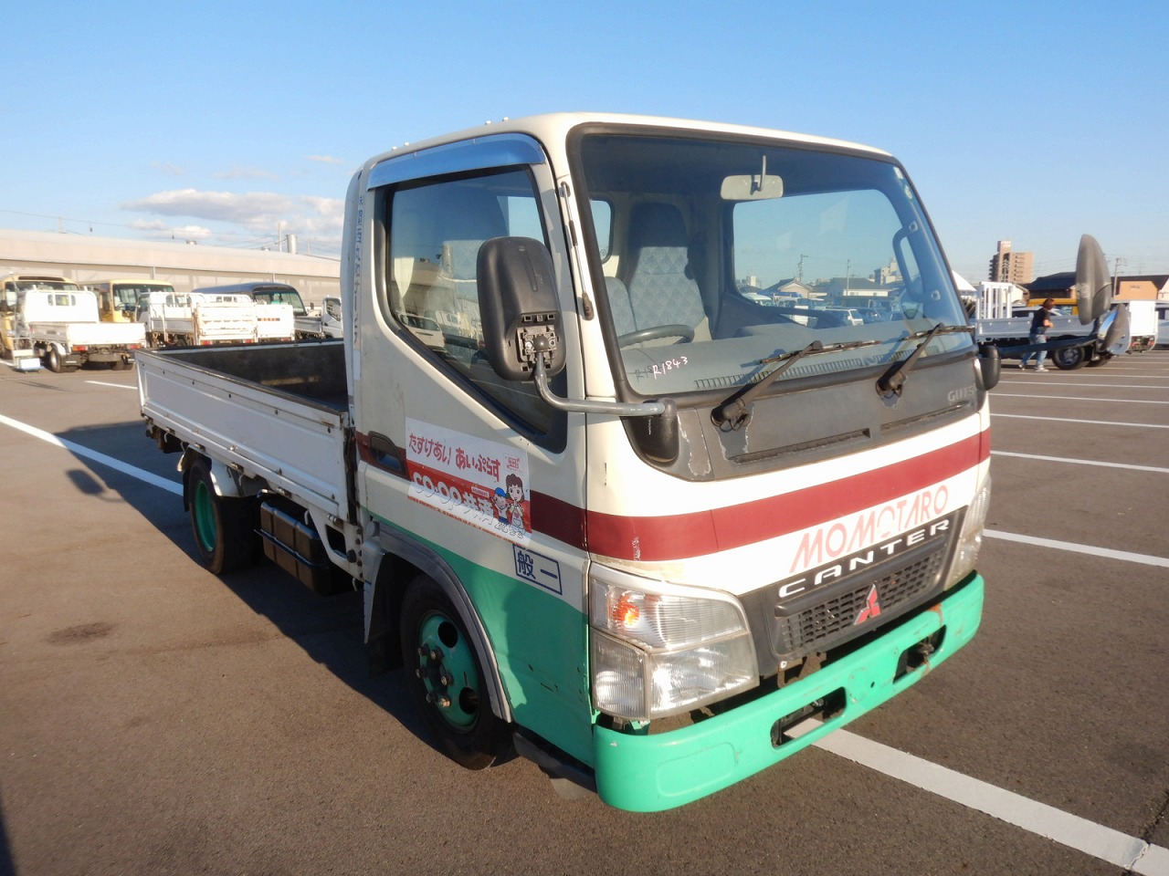 MITSUBISHI Canter