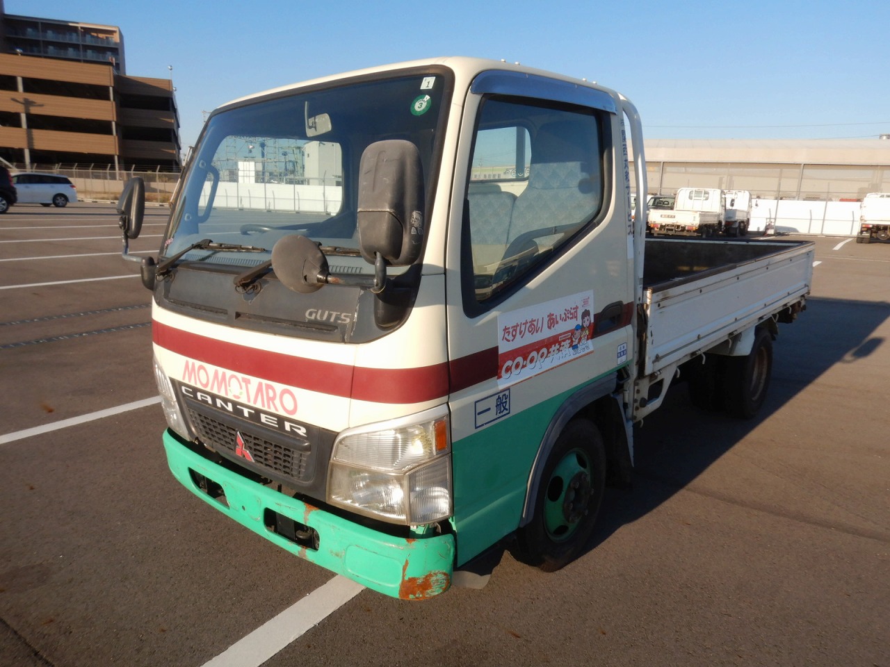 MITSUBISHI Canter