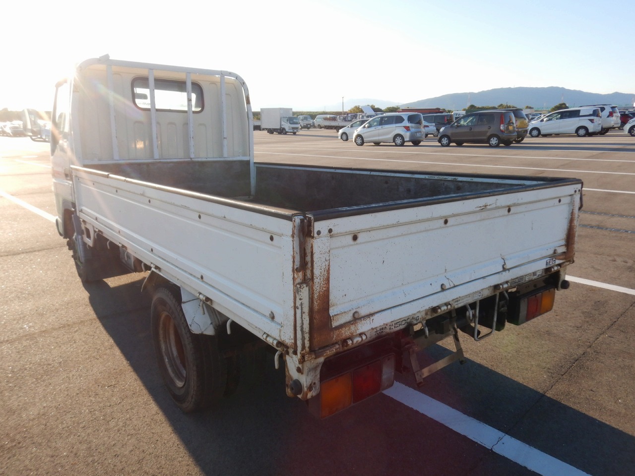 MITSUBISHI Canter
