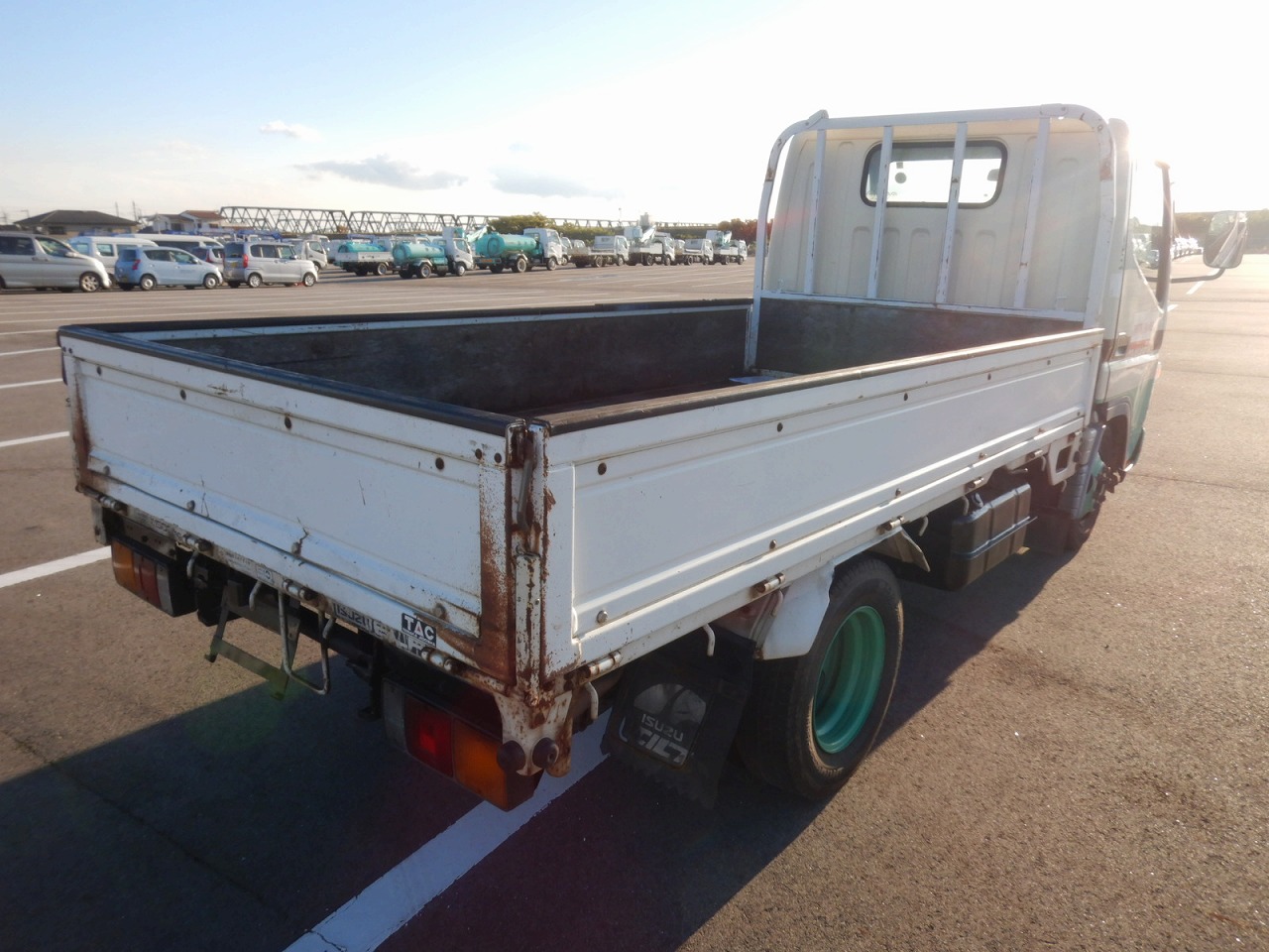 MITSUBISHI Canter