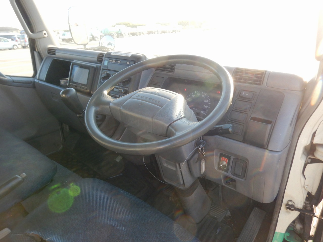 MITSUBISHI Canter