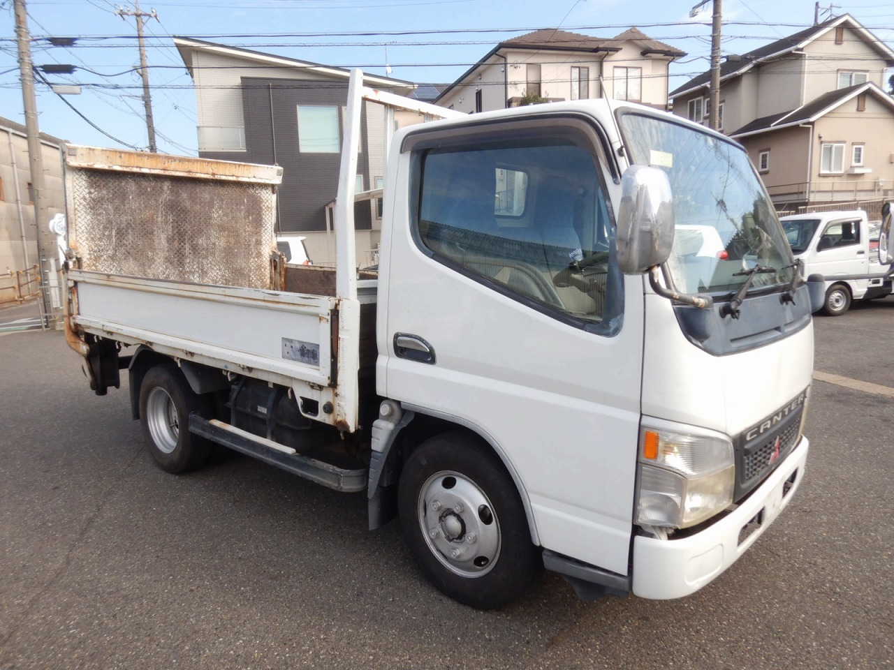 MITSUBISHI Canter