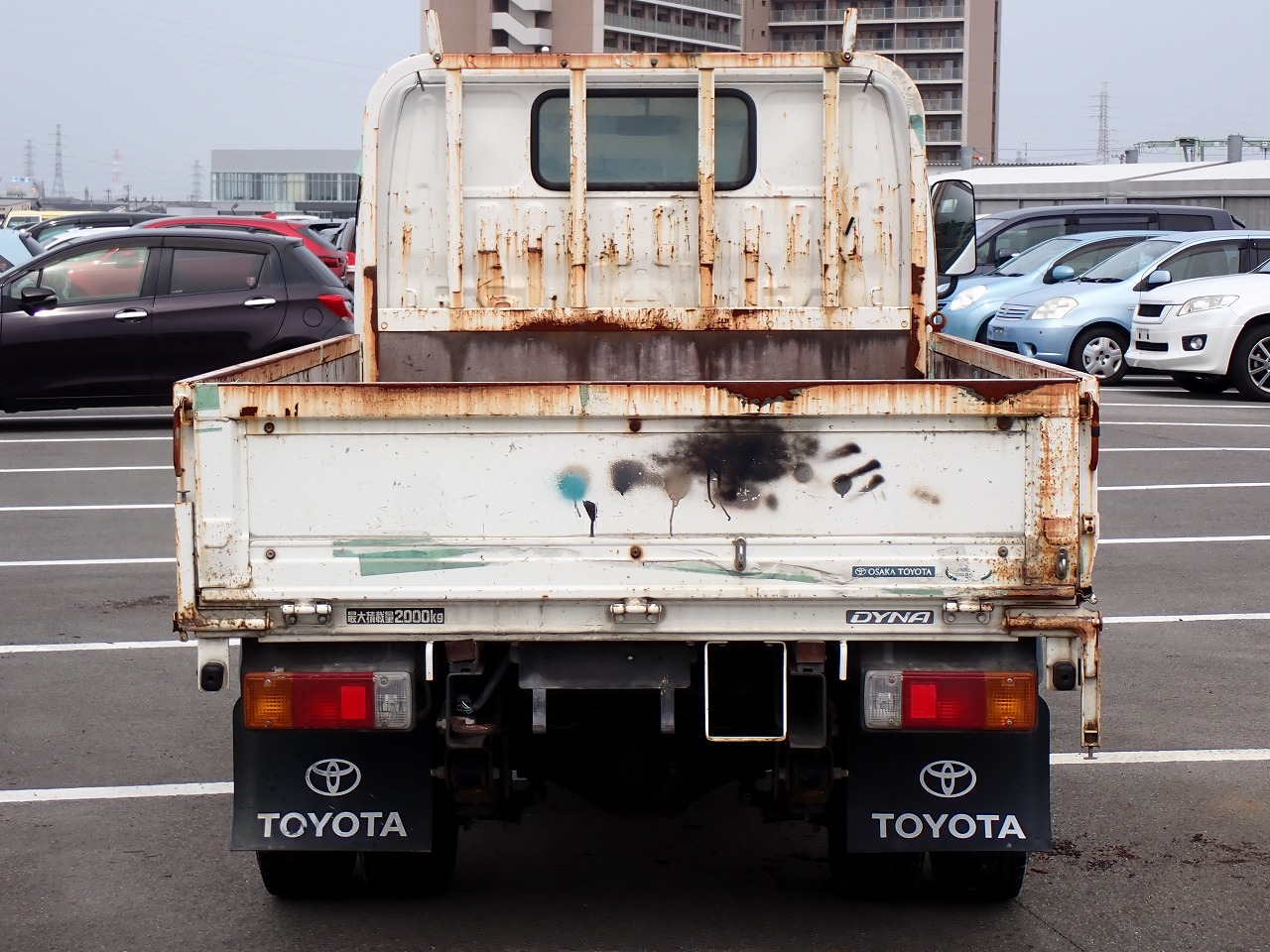 TOYOTA Dyna Truck