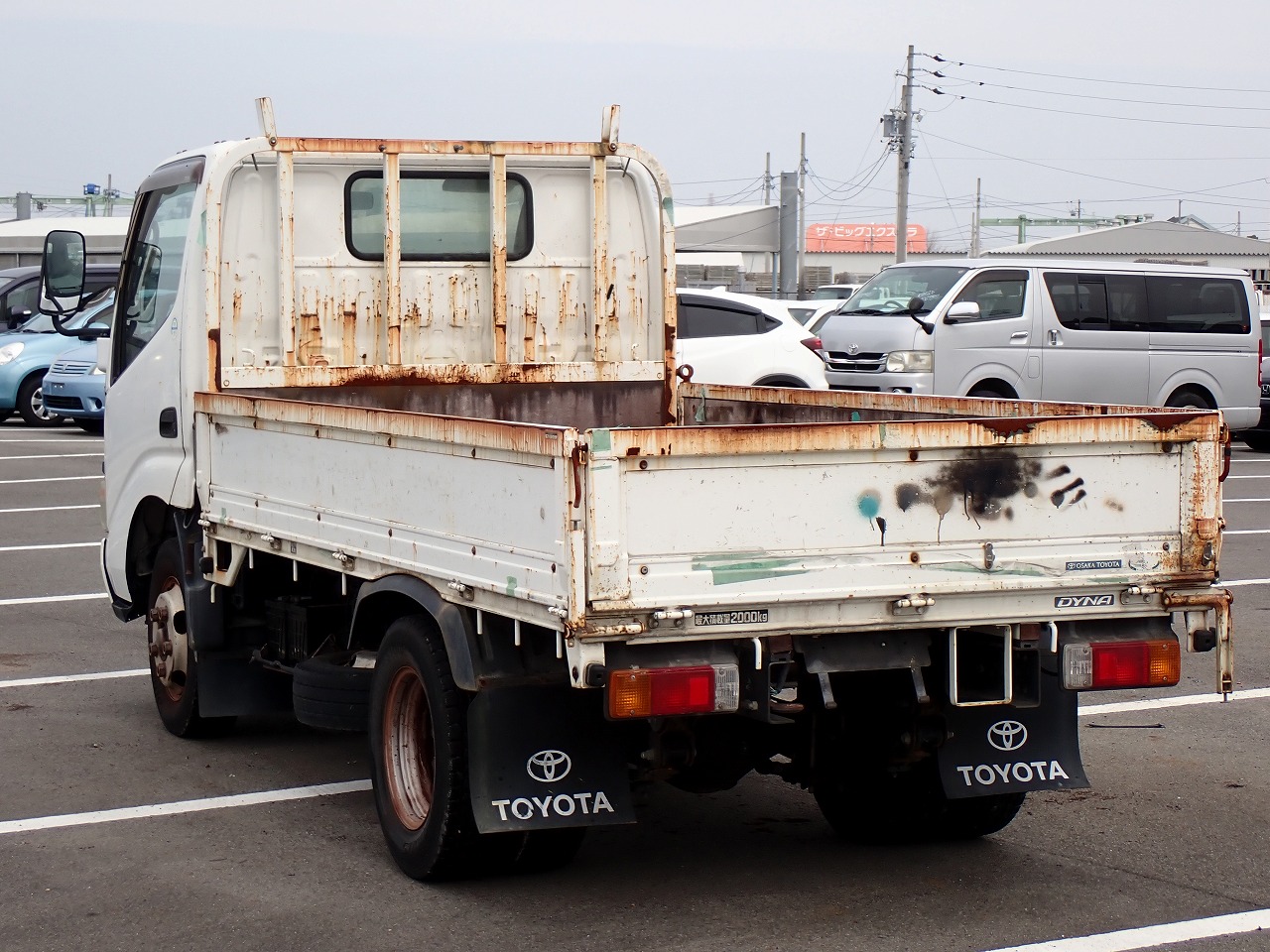 TOYOTA Dyna Truck