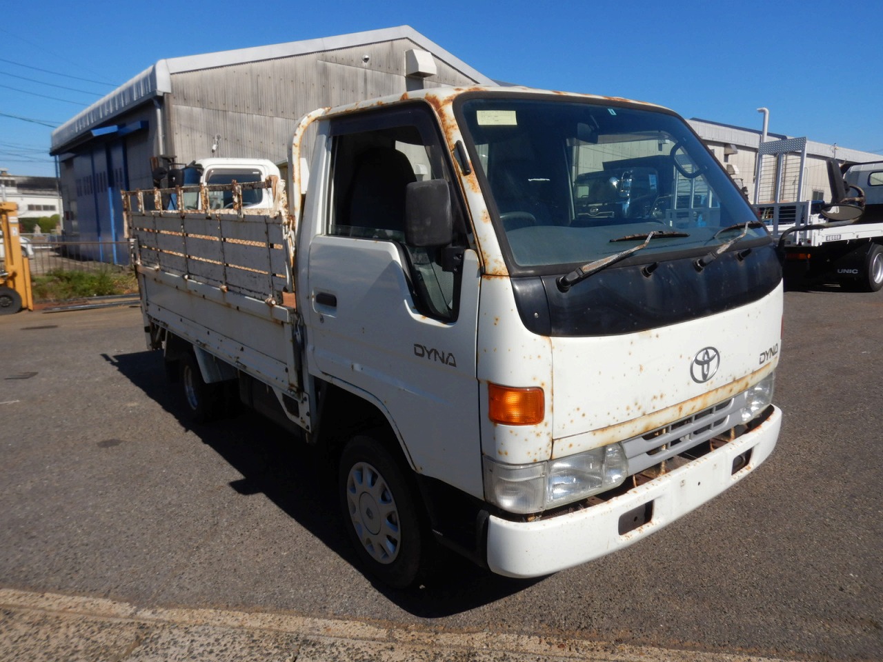 TOYOTA Dyna Truck