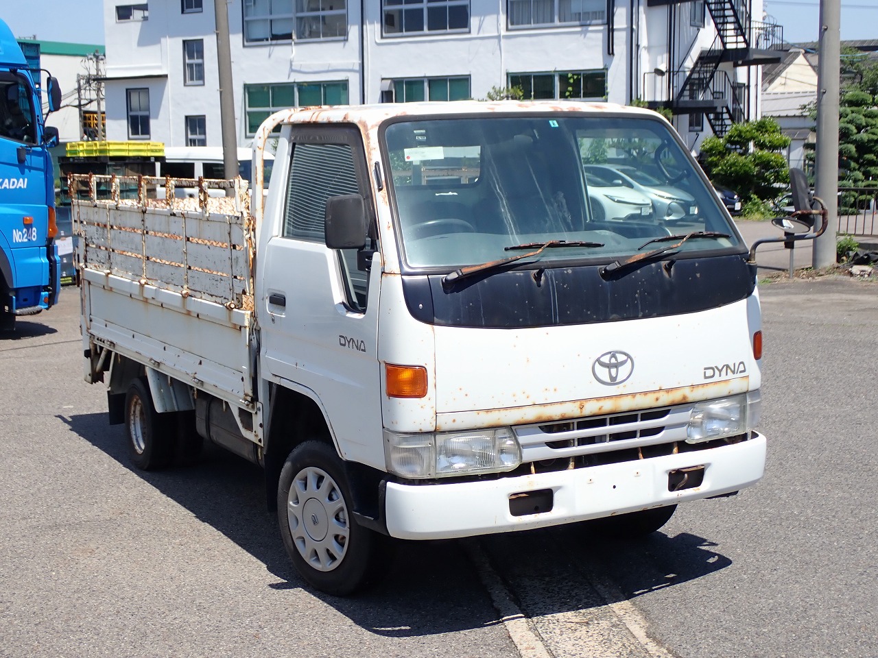 TOYOTA Dyna Truck