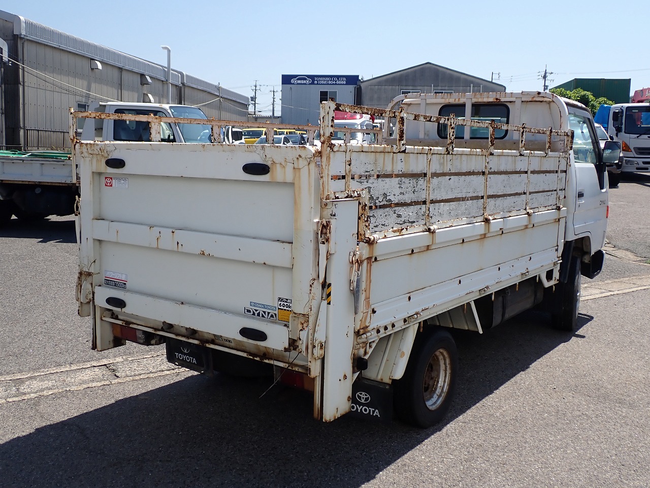 TOYOTA Dyna Truck