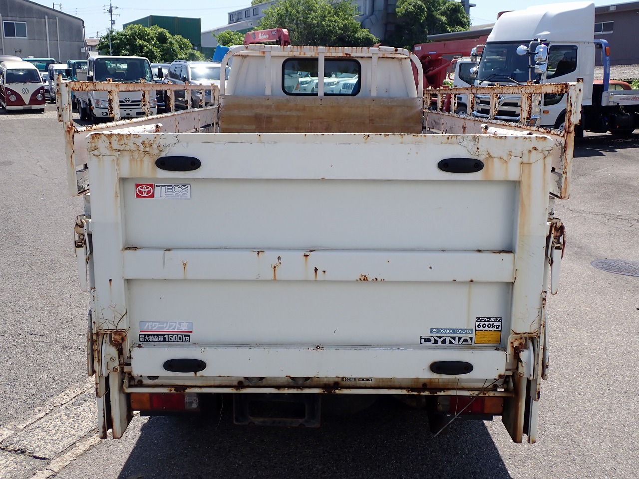 TOYOTA Dyna Truck
