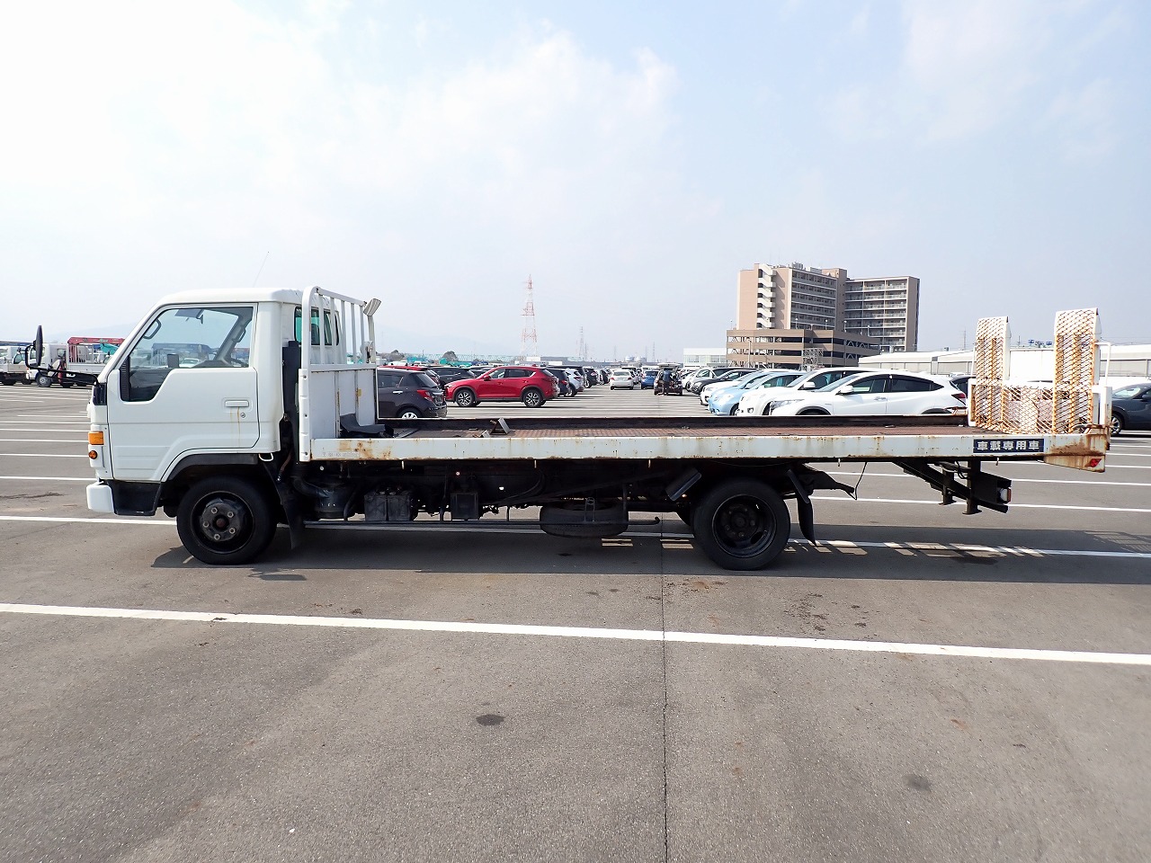 TOYOTA Dyna Truck