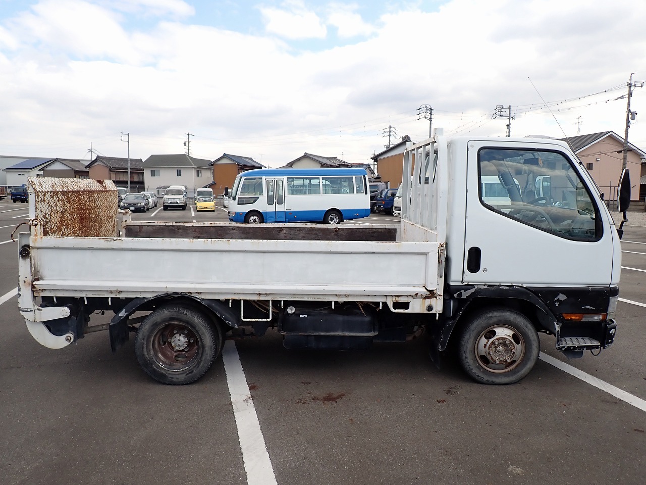 MITSUBISHI Canter Guts