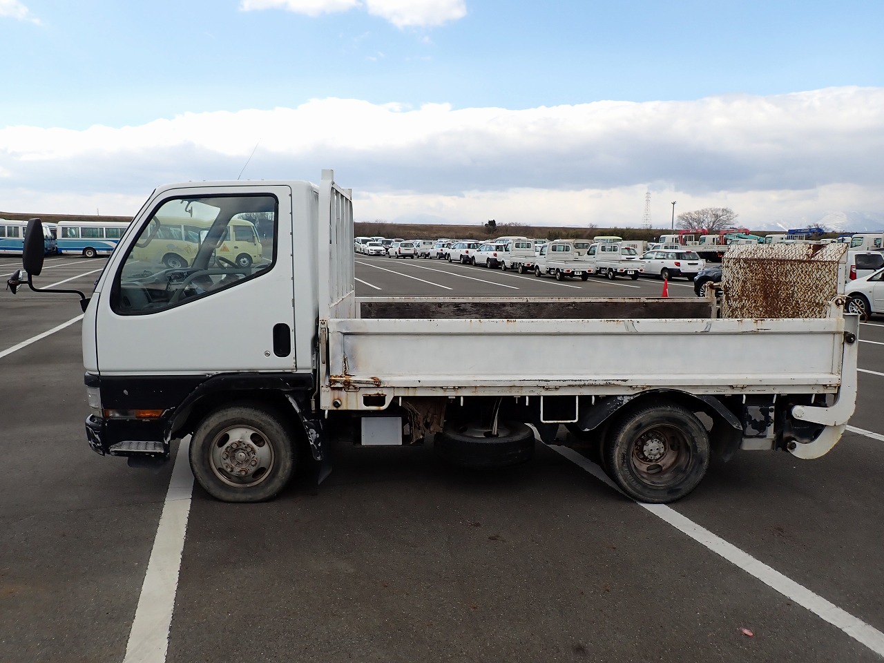 MITSUBISHI Canter Guts