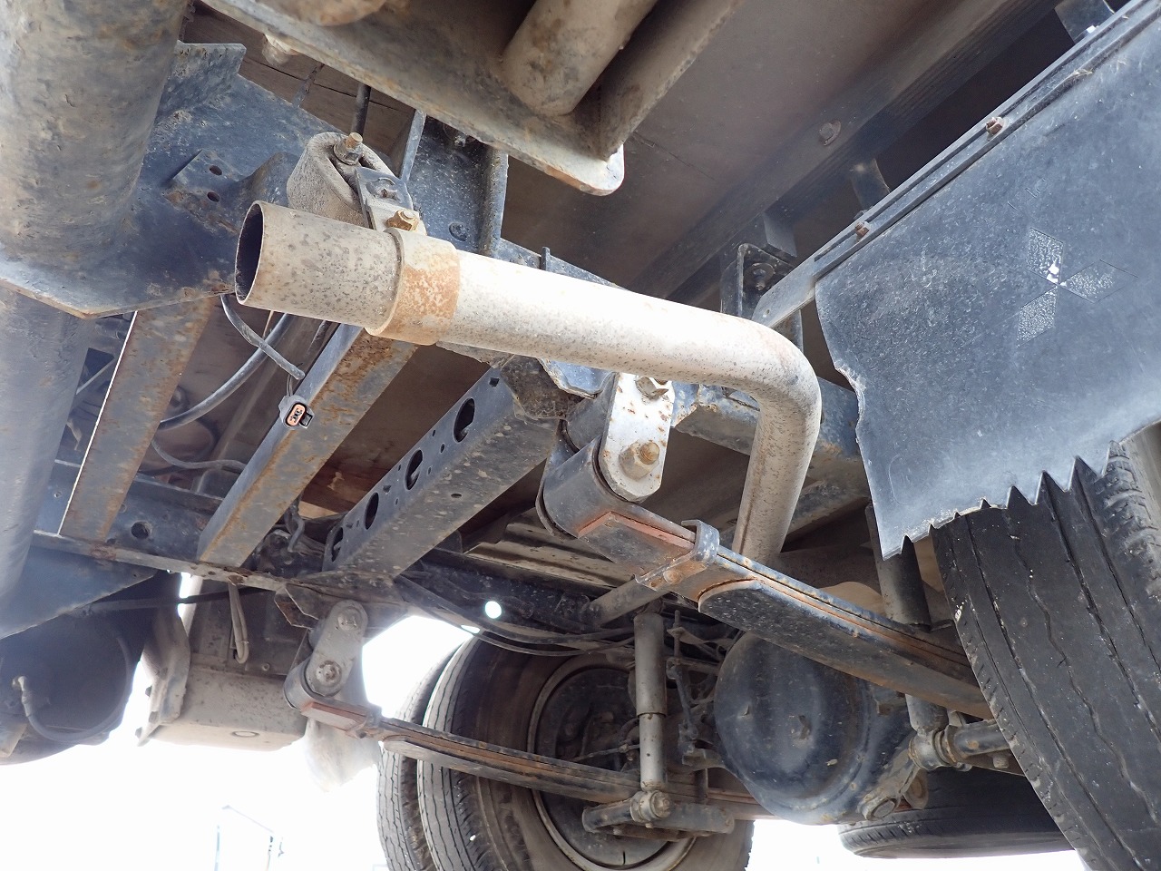 MITSUBISHI Canter Guts