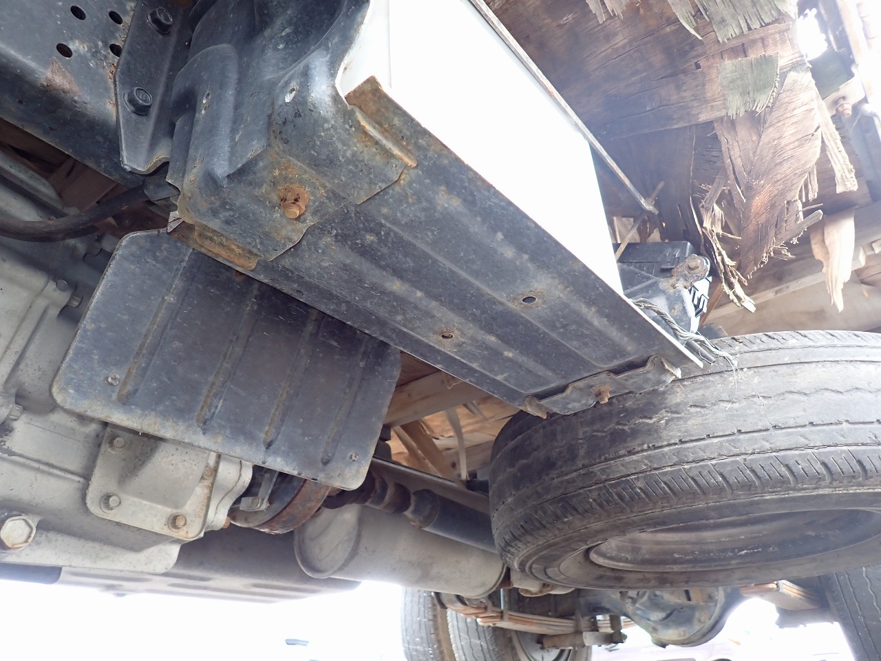 MITSUBISHI Canter Guts