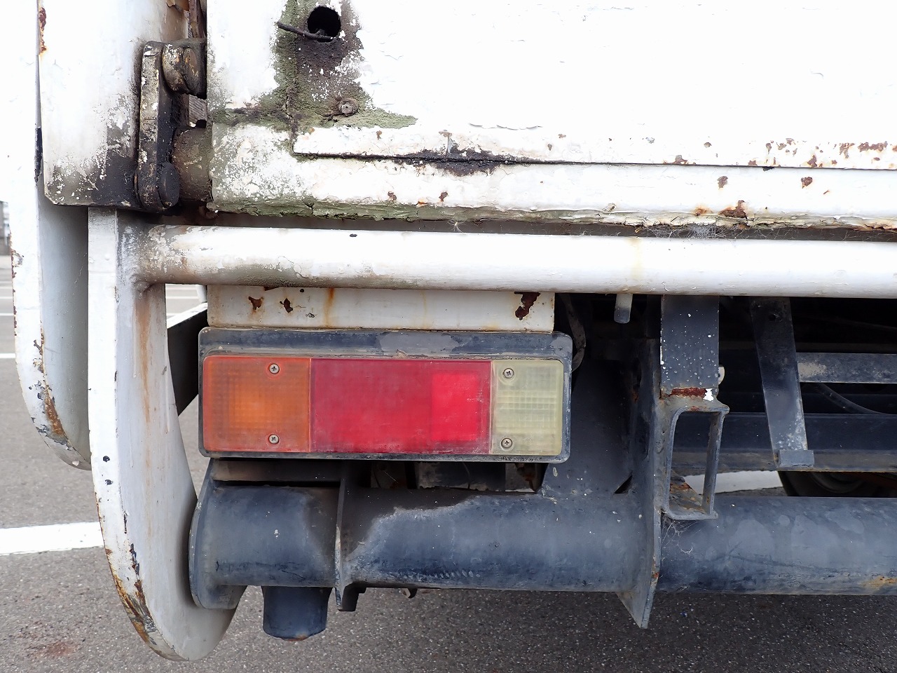 MITSUBISHI Canter Guts