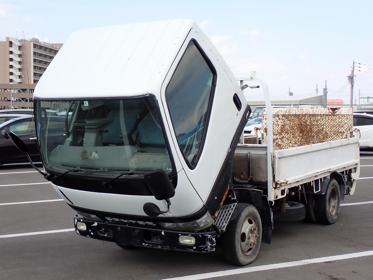 MITSUBISHI Canter Guts