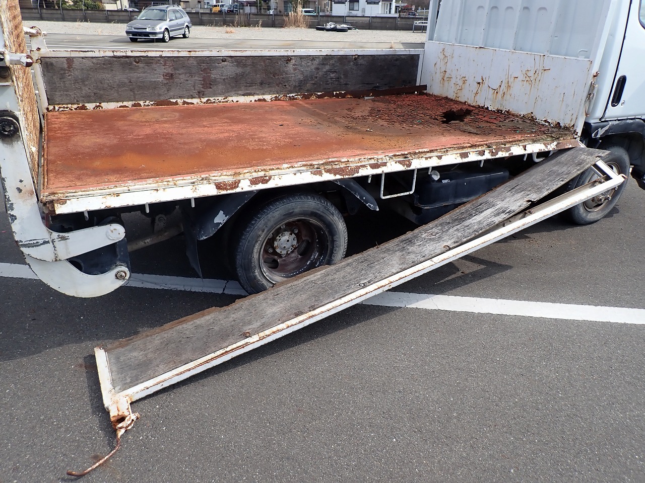 MITSUBISHI Canter Guts