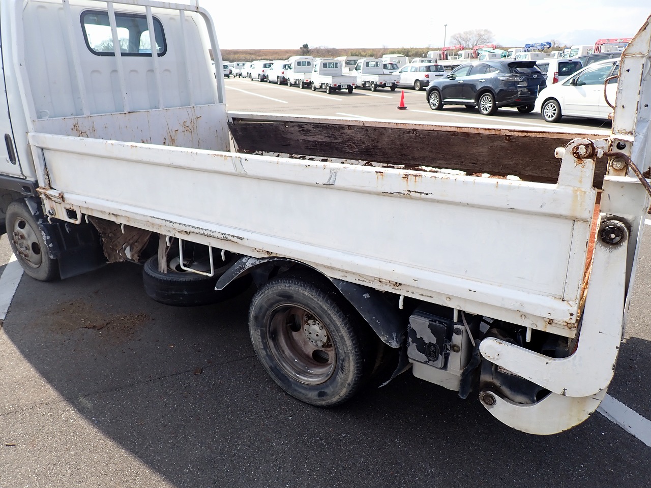 MITSUBISHI Canter Guts