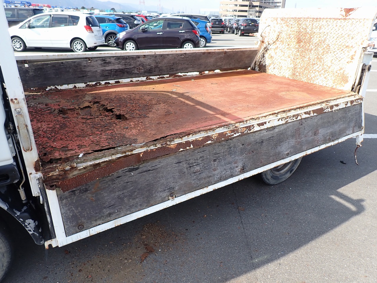 MITSUBISHI Canter Guts