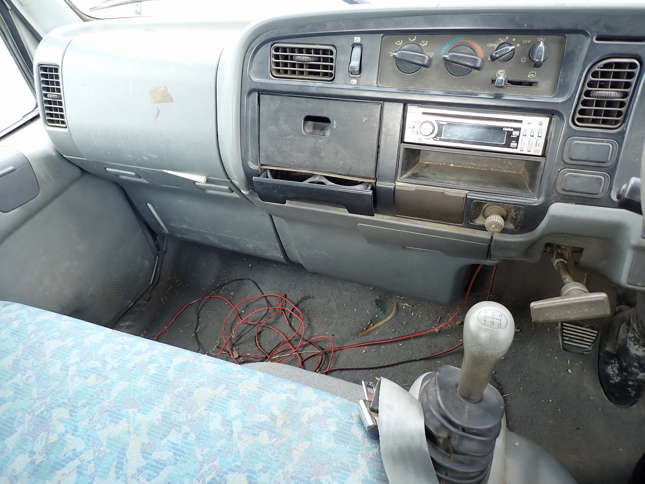 MITSUBISHI Canter Guts