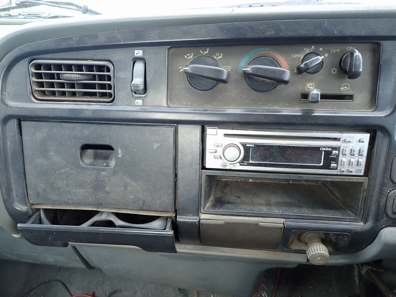MITSUBISHI Canter Guts
