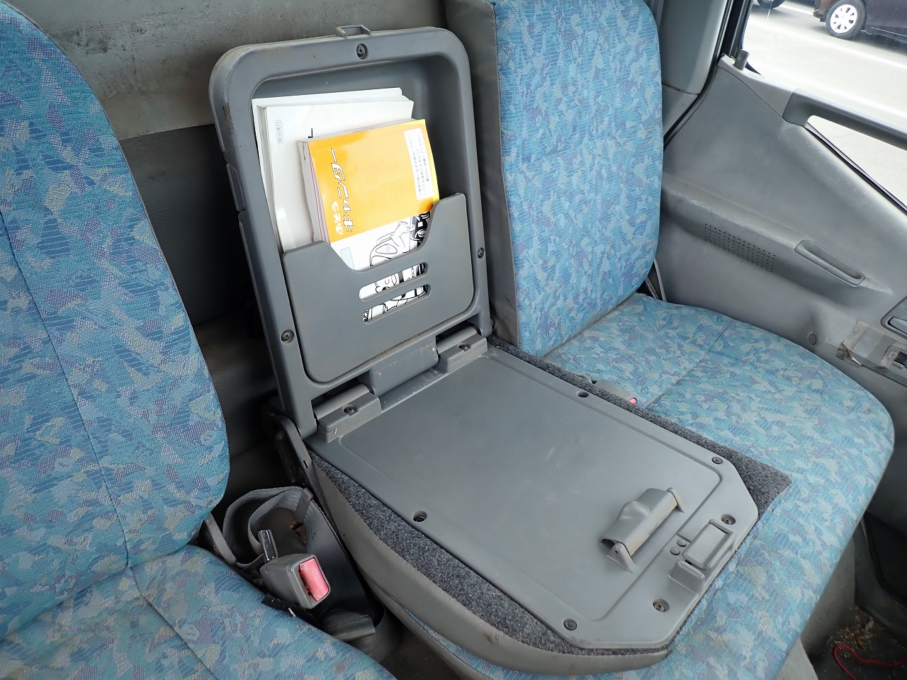 MITSUBISHI Canter Guts