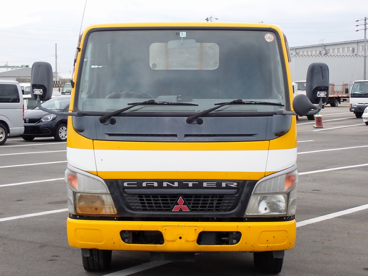 MITSUBISHI Canter
