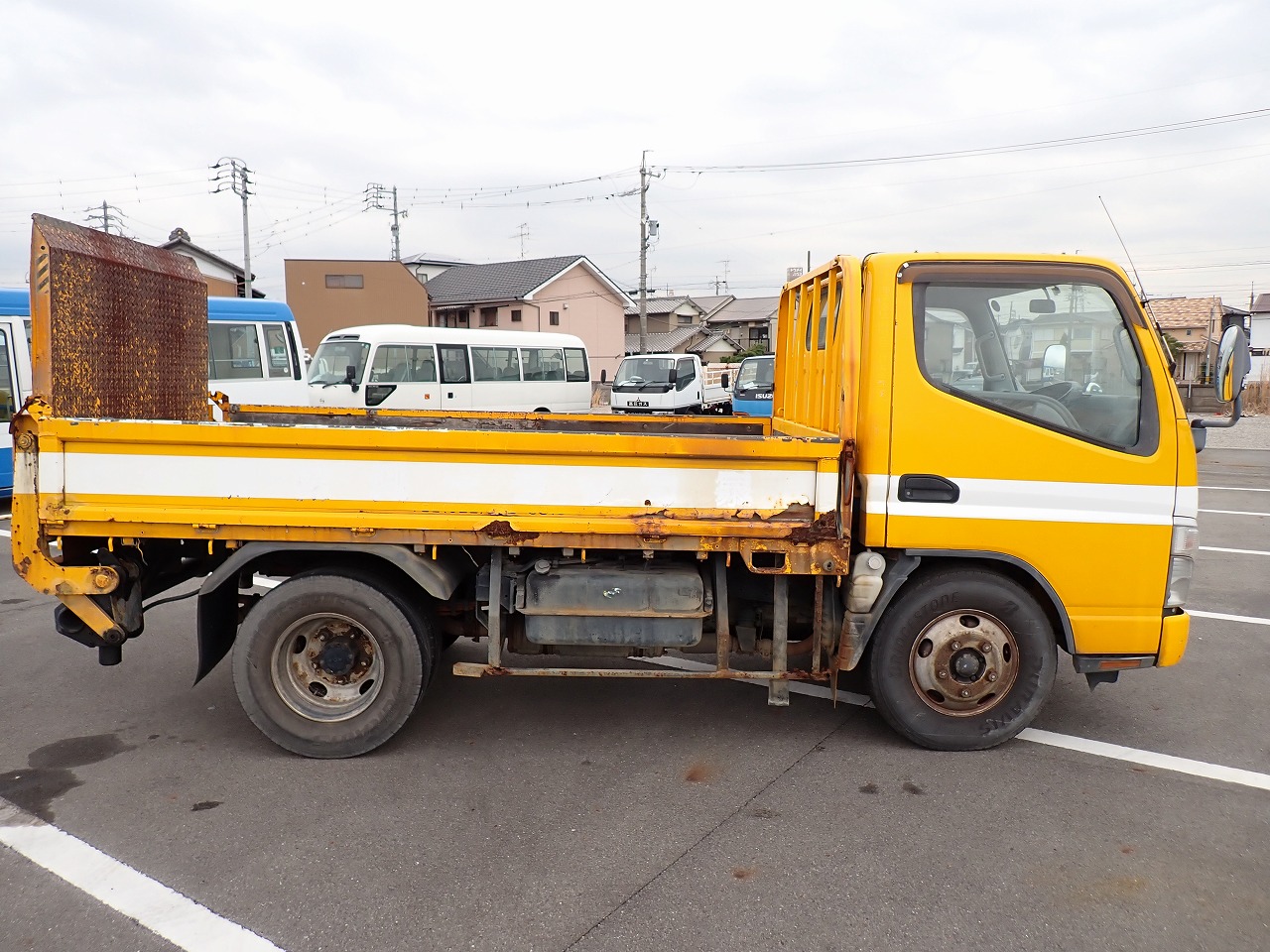 MITSUBISHI Canter