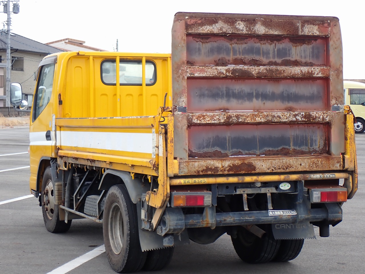 MITSUBISHI Canter