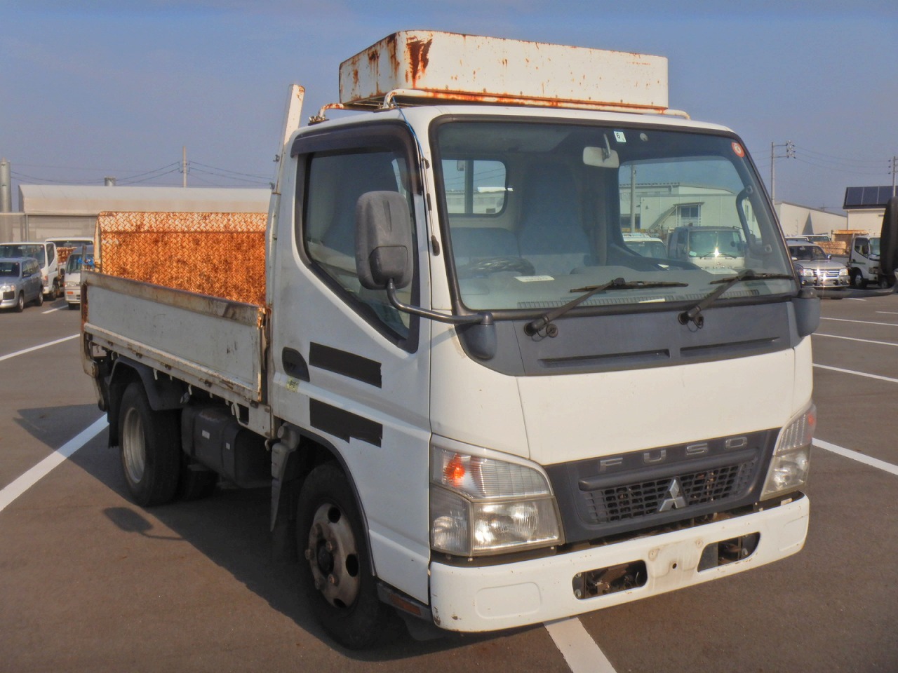 MITSUBISHI Canter