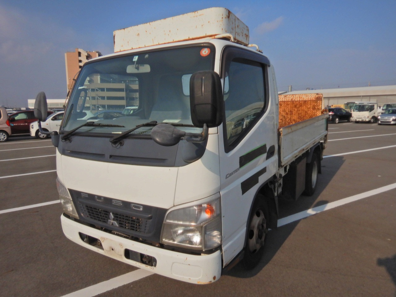 MITSUBISHI Canter