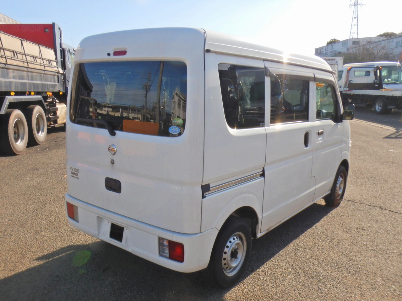 NISSAN Clipper Van